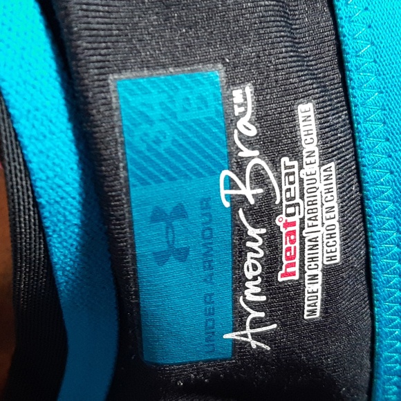 Under Armour Sports Bra - Picture 2 of 4